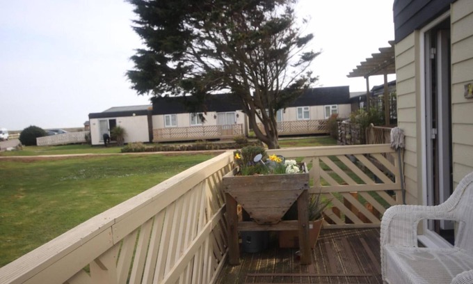 Earnley House | 37A Medmerry Park 2 Bedroom Chalet