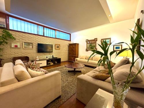 Copacabana House | 386 VR · 6Bedroom House 5 min from Copacabana Beach