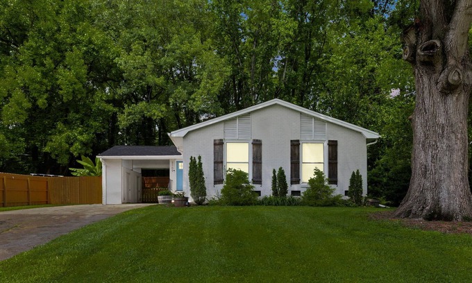 Charlotte House | 3B Great Family Relocation Home in VRBO