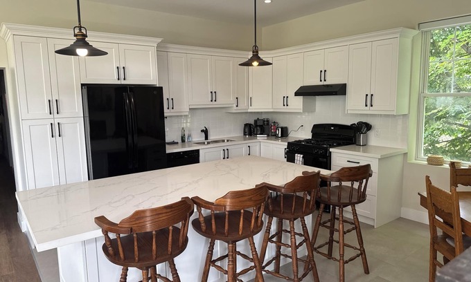 Burk's Falls Apartment | 3Bed3.5Bath @ Burk’s Falls's View