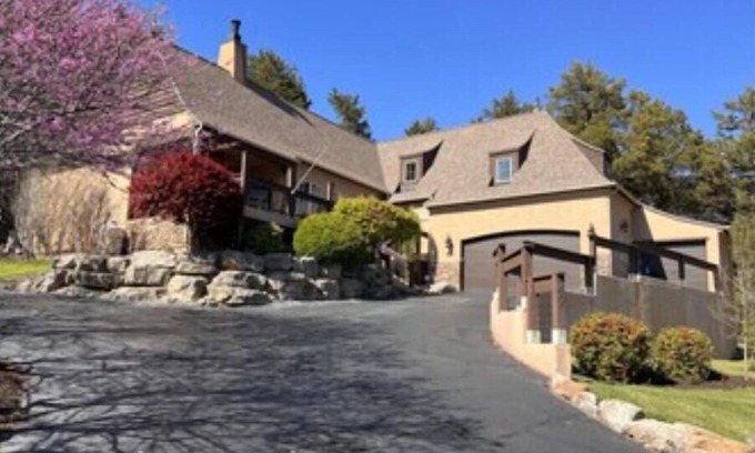 Camdenton House | 3BR/3BA private wooded retreat - Old Kinderhook. Walking distance to EVERYTHING