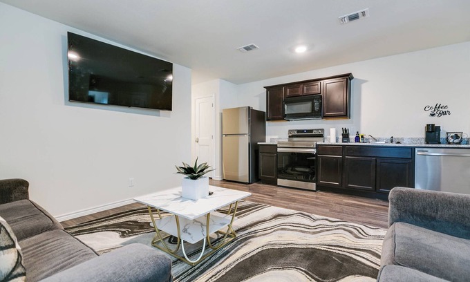 San Angelo House | 3BR Moments from Goodfellow AFB!