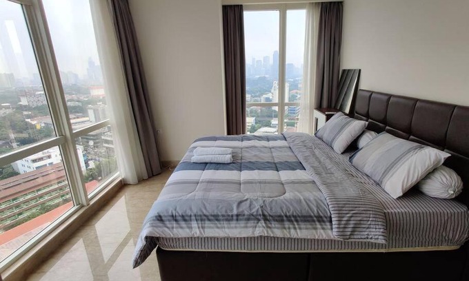 Cikini Apartment | 3BR, PRIVATE LIFT, Central Jakarta, BIG POOL.