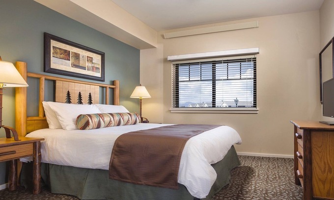 West Yellowstone Condo | 3BR Worldmark Resort Condo sleeps8! 1MINUTE TO PARK! NEW LISTING AVAILABILITY!