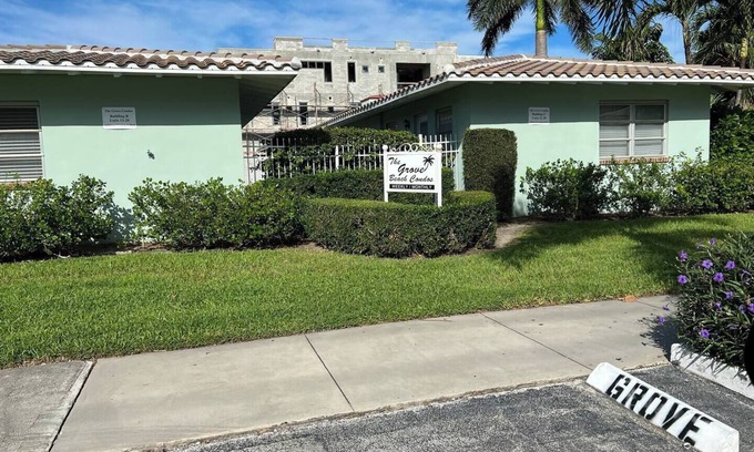 Delray Beach Condo | 3minute walk to the beach🌊& Atlantic Ave-Delray Beach Haven☀️ 1 bed w/pool🏊♀️