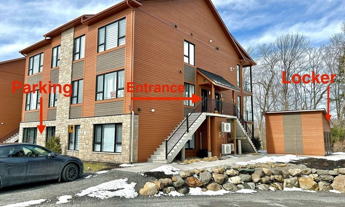 Bromont Condo | 3rd Floor New Construction - Prime Location with Ski Shuttle Bus on Site