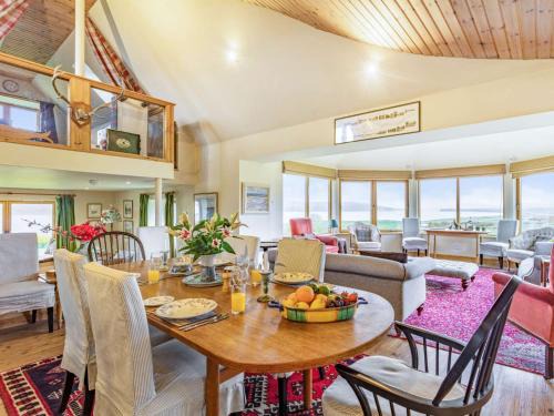Grantown-on-Spey House | 4 Bed in Grantown-on-Spey CA383