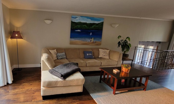 Christina Lake House | 4 bedroom 1.5 bathroom sleeps 10