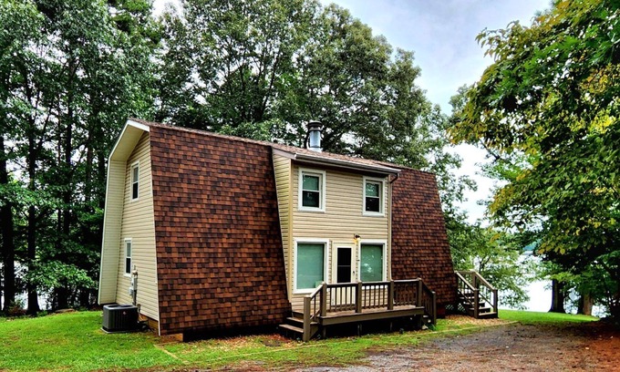 Huddleston House | 4 bedroom accommodation in Huddleston