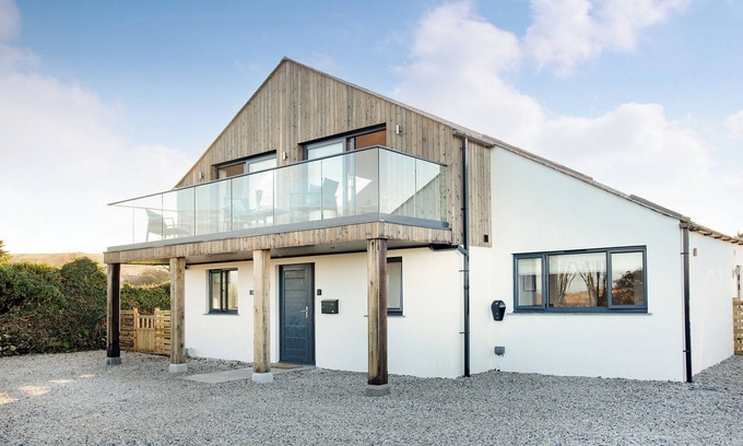 Tintagel Cottage | 4 bedroom accommodation in Tintagel