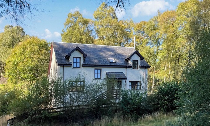 Conista Cottage | 4 bedroom accommodation in Killin