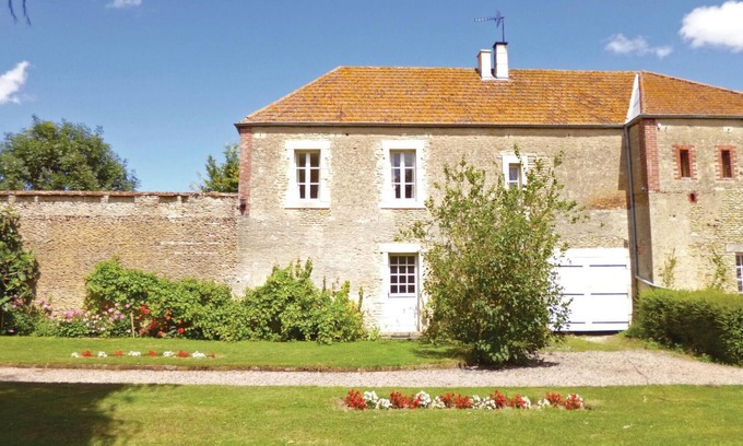 Moult-Chicheboville House | 4 bedroom awesome home in Chicheboville