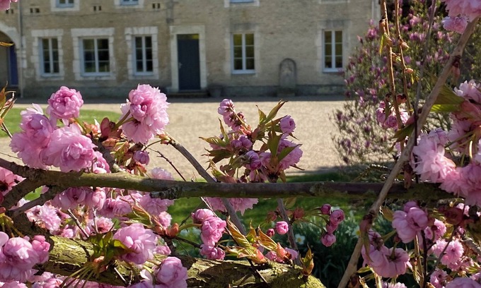 Ernes Other | 4-bedroom farmhouse set in landscaped gardens with pool & fishing lake