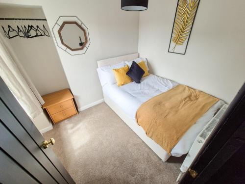 St. Thomas House | 4 Bedroom House near Swansea Marina & City Centre