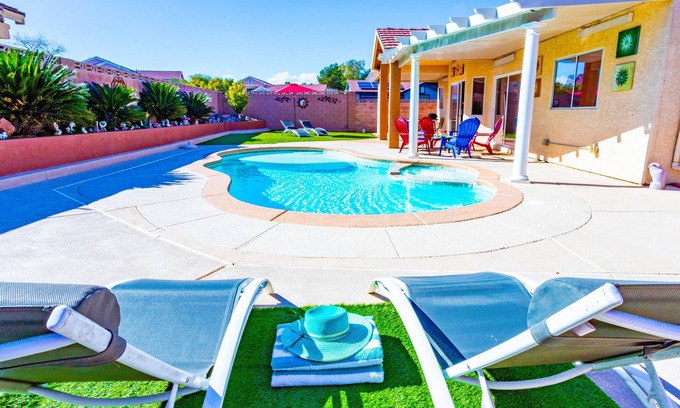 North Las Vegas House | 4-bedroom house in delightful North Las Vegas with AC, fitness area