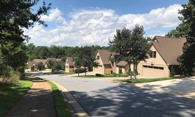 Conover House | 4 Bedroom Townhome in Rock Barn Golf & Spa