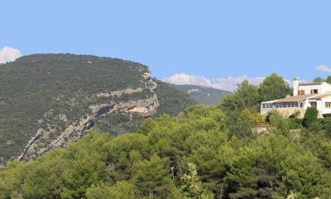 Mollans-sur-Ouveze Villa | 4-bedroom villa for 8 people