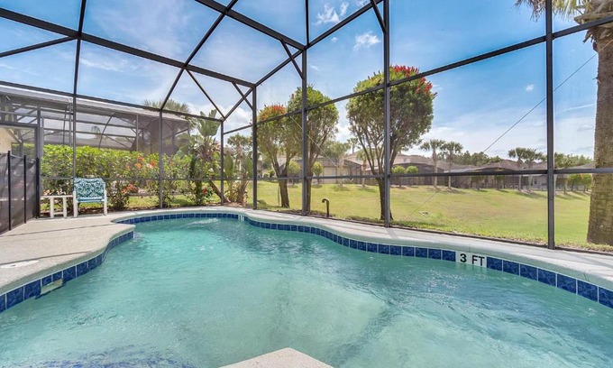 Calabay Parc Villa | 4 bedrooms pool home close to Disney Calabay