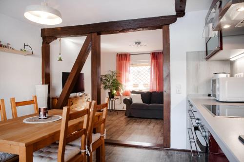 Westerburg Apartment | 4 Bett Ferienwohnung Weintraube