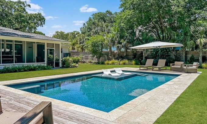 Isle of Palms House | 4 BR IOP Beach Rental with Private Pool & Hot Tub