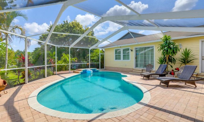 Largo House | 4 Mi to Beaches Alluring Largo Hideaway!