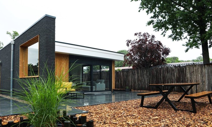 Baarland House | 4-person holiday chalet in Baarland