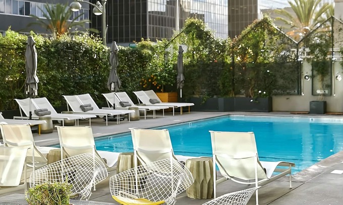 Wilshire Center Hotel | 4 Pet-Friendly Units, Family Fun, Comfortable Getaway Near LA's Landmarks, Pool!