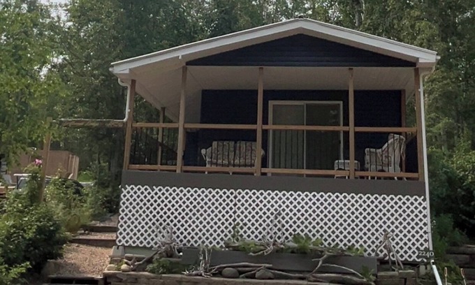 Marean Lake Cabin | 4 Season Cabin great for Summer or Winter activities! nExcellent Green Space