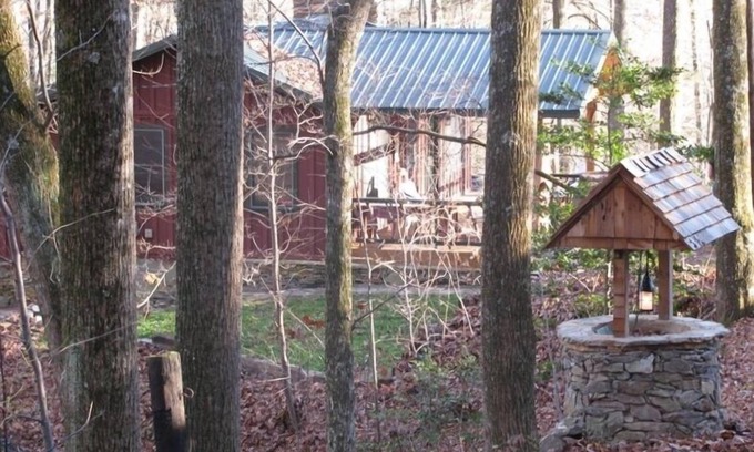 Saluda Cottage | 4 Season Cabin in the Woods with Private Lake Usage