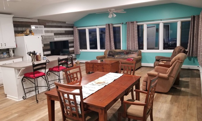 Alto Cottage | 4 Season newly remodeled all sport lake cottage w/nearby golfing & snowmobiling