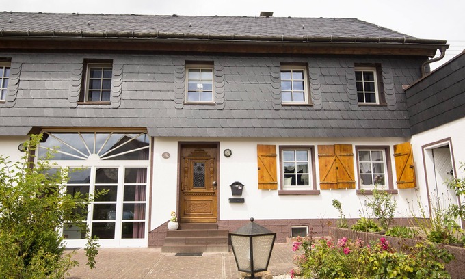 Allenbach House | 4 star holiday home "Zum Weiher" 160sqm in the heart of the Hunsrück-Hochwald National Park