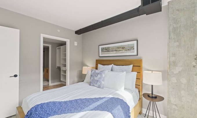 Navy Yard Hotel | 4 Units | Family Getaway Near Capitol Hill | National Gallery & Museums Nearby