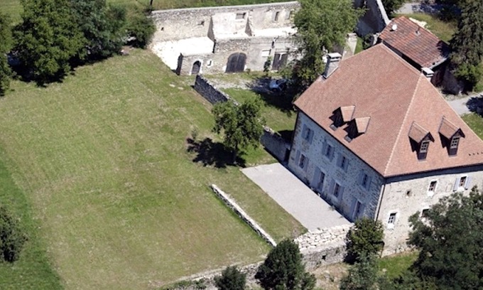 Thusel Other | 400 euros/night 12th-century fortified house