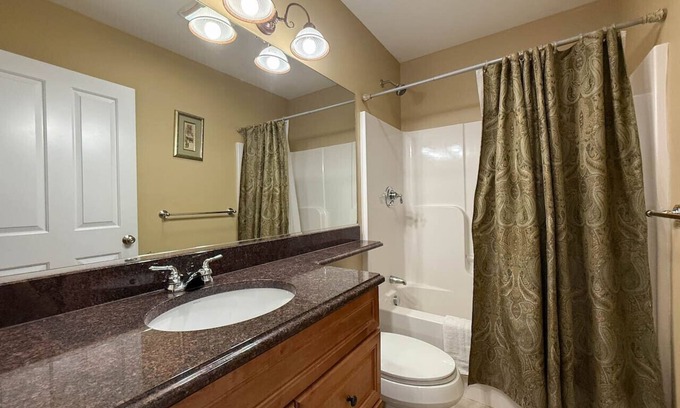 North Conway Apartment | 42-1 Locust Lane | Sleeps 21, Pool, Hot Tub, Views