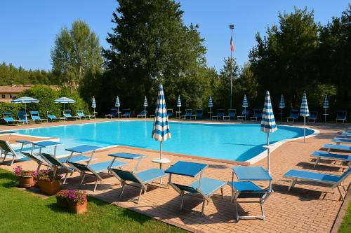 Castel del Piano Apartment | 42 Cozy Amiata Escape Private Pool, Fast Wi-Fi & Free Parking