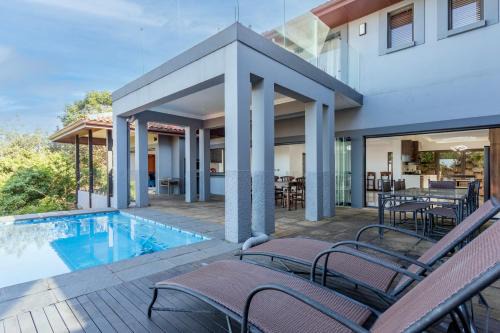 Kareeberg House | 44 Horsewood Drive Zimbali Estate