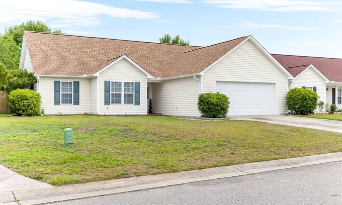 Silver Lake House | 4706 Split Rail Dr, Wilmington, NC, US