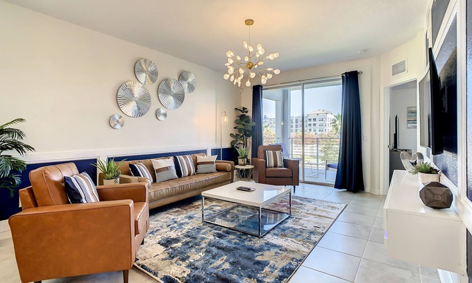 Kissimmee Condo | 4731 201 - 3 Bedroom Corner Unit in Storey Lake Resort Under 10 Min to Disney