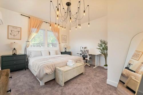San Jose Apartment | 475 Unit 3 Stunning Private 1B unit Kingsize bed &sofa bed AC