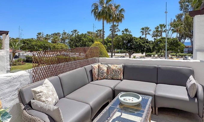 San Pedro de Alcantara Apartment | 48 - Las Adelfas modern 4 bed