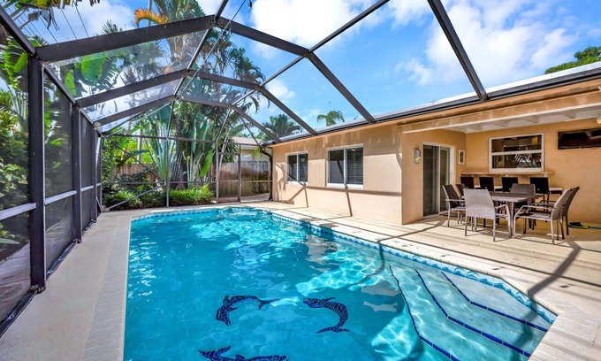 Boca Raton House | 4898 4 Bedroom/2 Bathroom