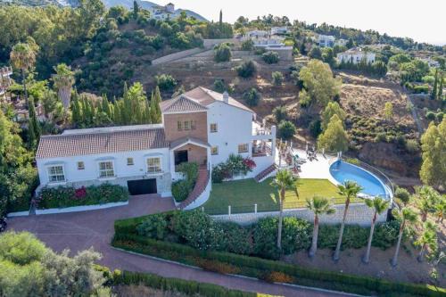 Mijas Villa | 49-Exclusive Villa With Private Pool & Breathtaking Views in Mijas!