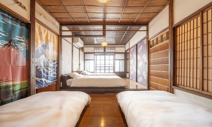Kaizuka Resort | 4BDR/12ppl/6min walk from Sta./3Parking spaces/Bicycle rental/Hot spring nearby