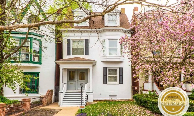 Central West End House | 4BR CWE Luxury | Walk to Forest Park/ABODEbucks