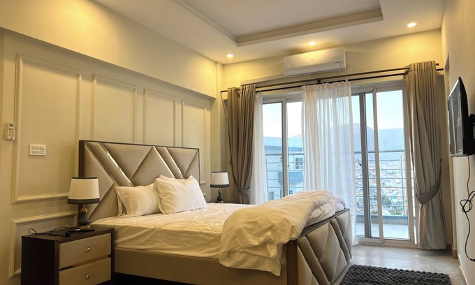 E-11 Sector Apartment | 4BR Penthouse: Sky-High Luxury with Margalla views.