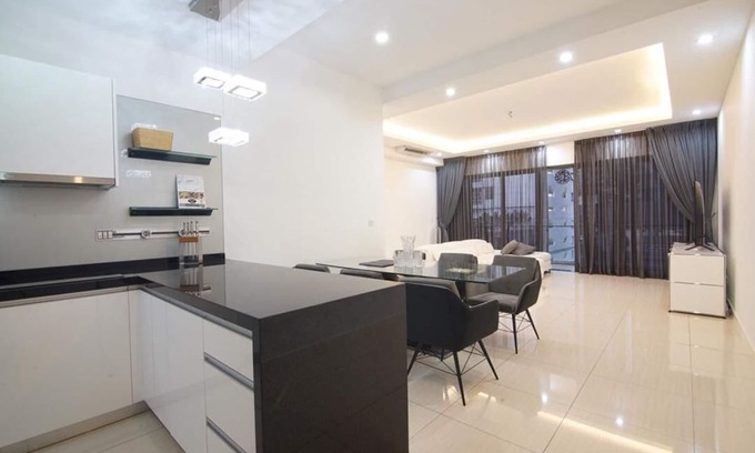 Kuala Lumpur Apartment | 4R3B Ultra Modern The Elements Condo Ampang hosted by TJ's Speakeasy