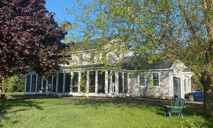 East Orleans House | 5 Bdrms - 5 Mins to Nauset, Hear the Atlantic from the Screened-in Farmers Porch