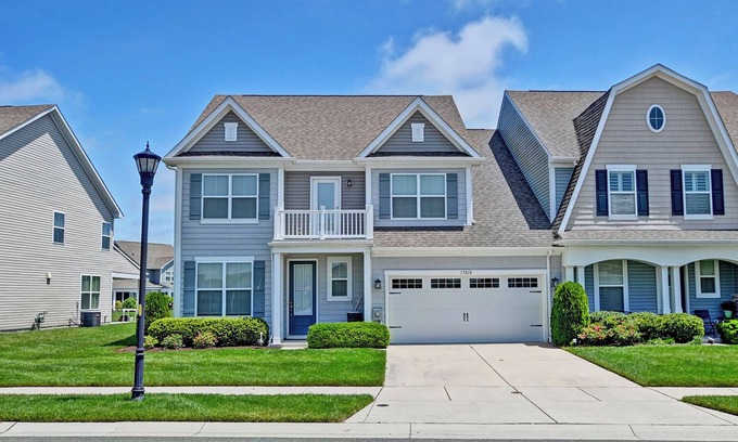 Millville House | 5 Bedroom Dog Friendly Townhome end-unit in the Bishop's Landing community! Community Pool, Shuttle service to the beach, tennis courts, pickleball courts, fitness center and more!