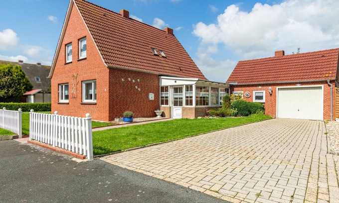 Jennelt House | 5 bedroom gorgeous home in Krummhörn