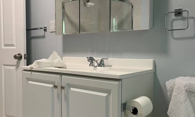 Lower Allston House | 5-bedroom house near Harvard Business School and Science Engineering Complex